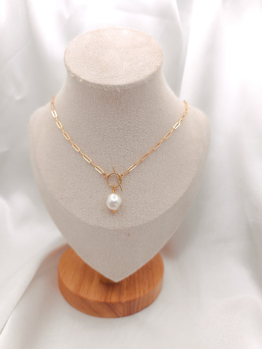 Pearl Toggle Necklace