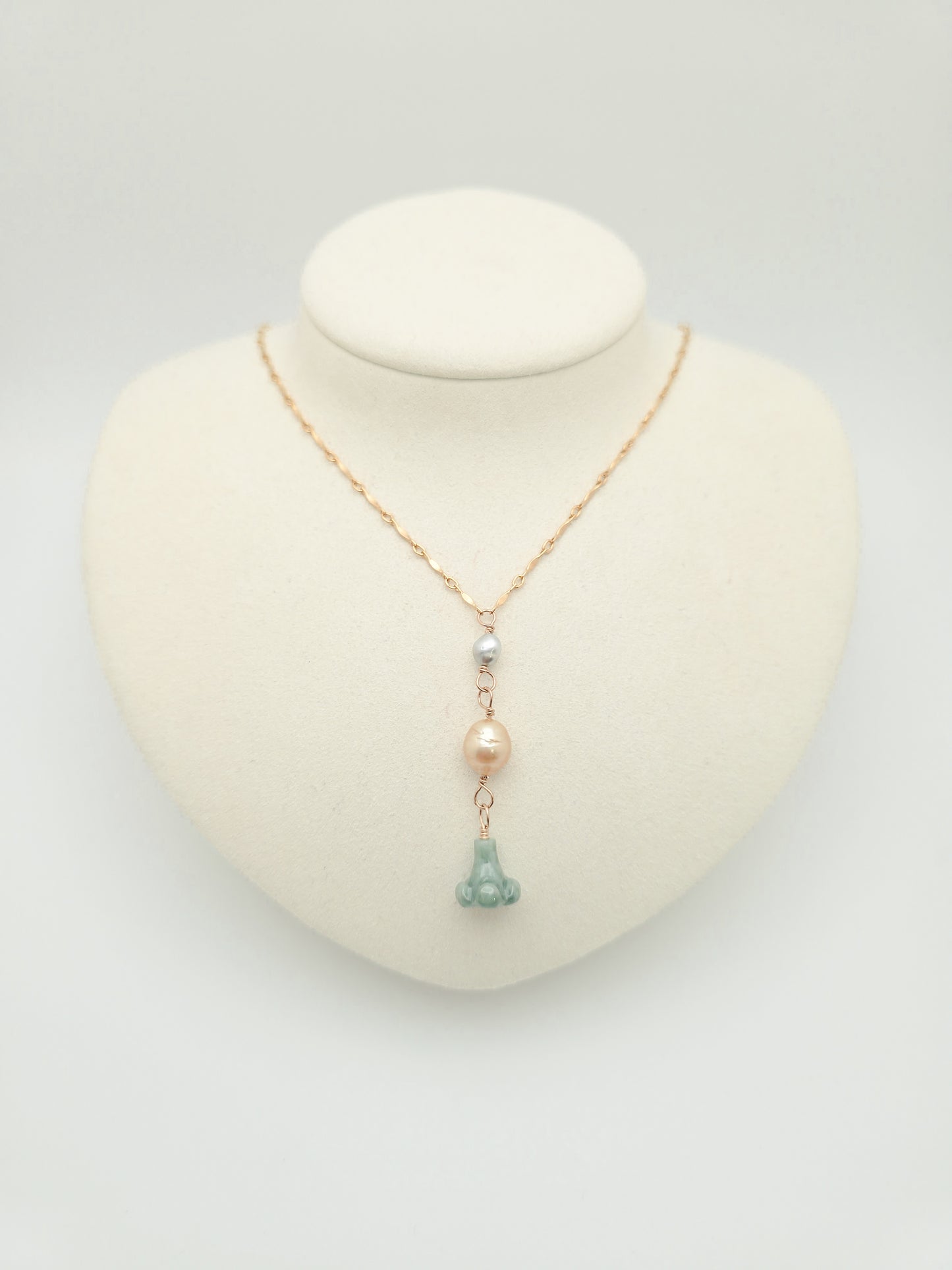 Puakenikeni Jade Golden Necklace