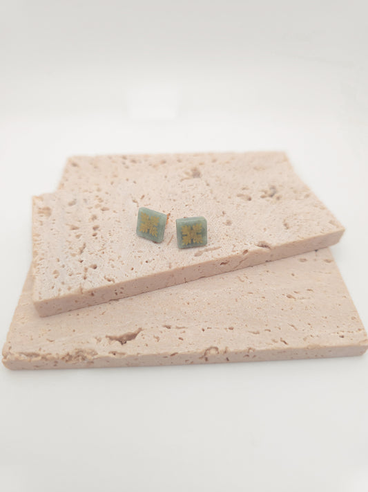 Ulu Quilt Jade Stud Earrings