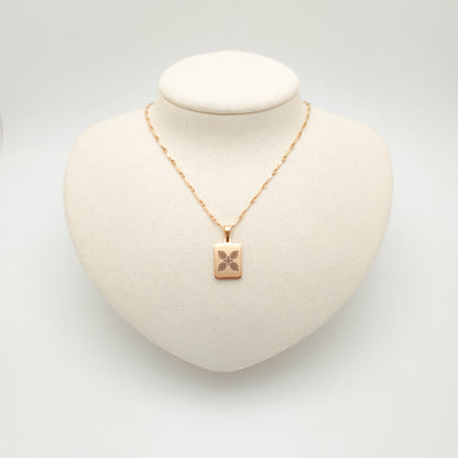 Engraved Ulu Quilt Necklace